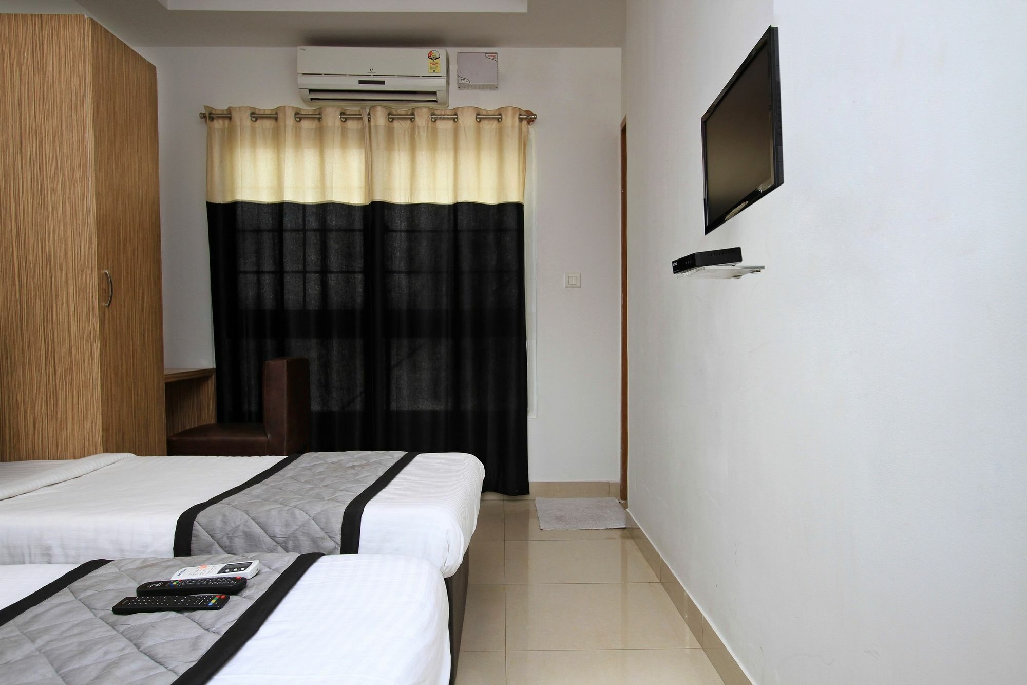 Oyo Flagship 7558 Galaxy Inn Bengaluru Kültér fotó